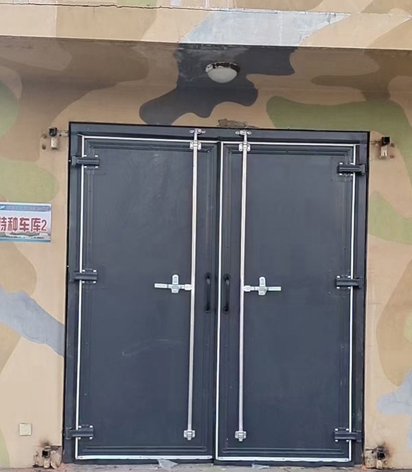 玉树工业平开门