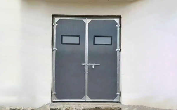 玉树工业门在高温作业区域的运行表现