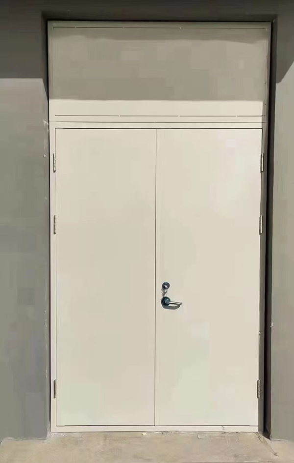 展览馆项目完成大跨度玉树防火门安装